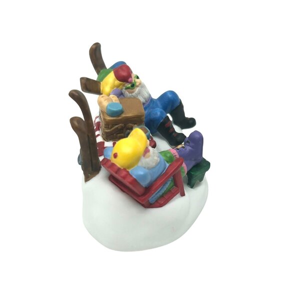 Department 56 - North Pole Series -  "Ski Bums" - Vintage from 1999 - Picture 4 of 9